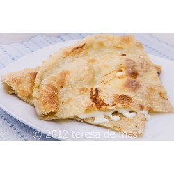 Focaccia di Recco pour deux personnes